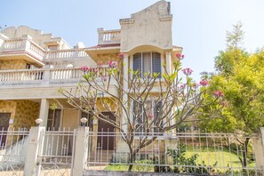 Exterior - Premium 3BHK villa, Splash-pool nr Pune / Lonavla (Talegaon Dabhade)