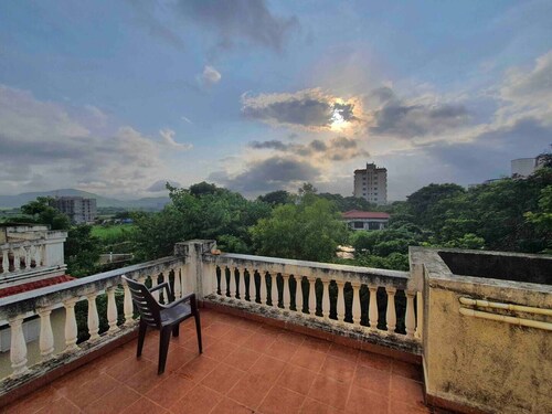 Premium 3BHK villa, Splash-pool nr Pune / Lonavla