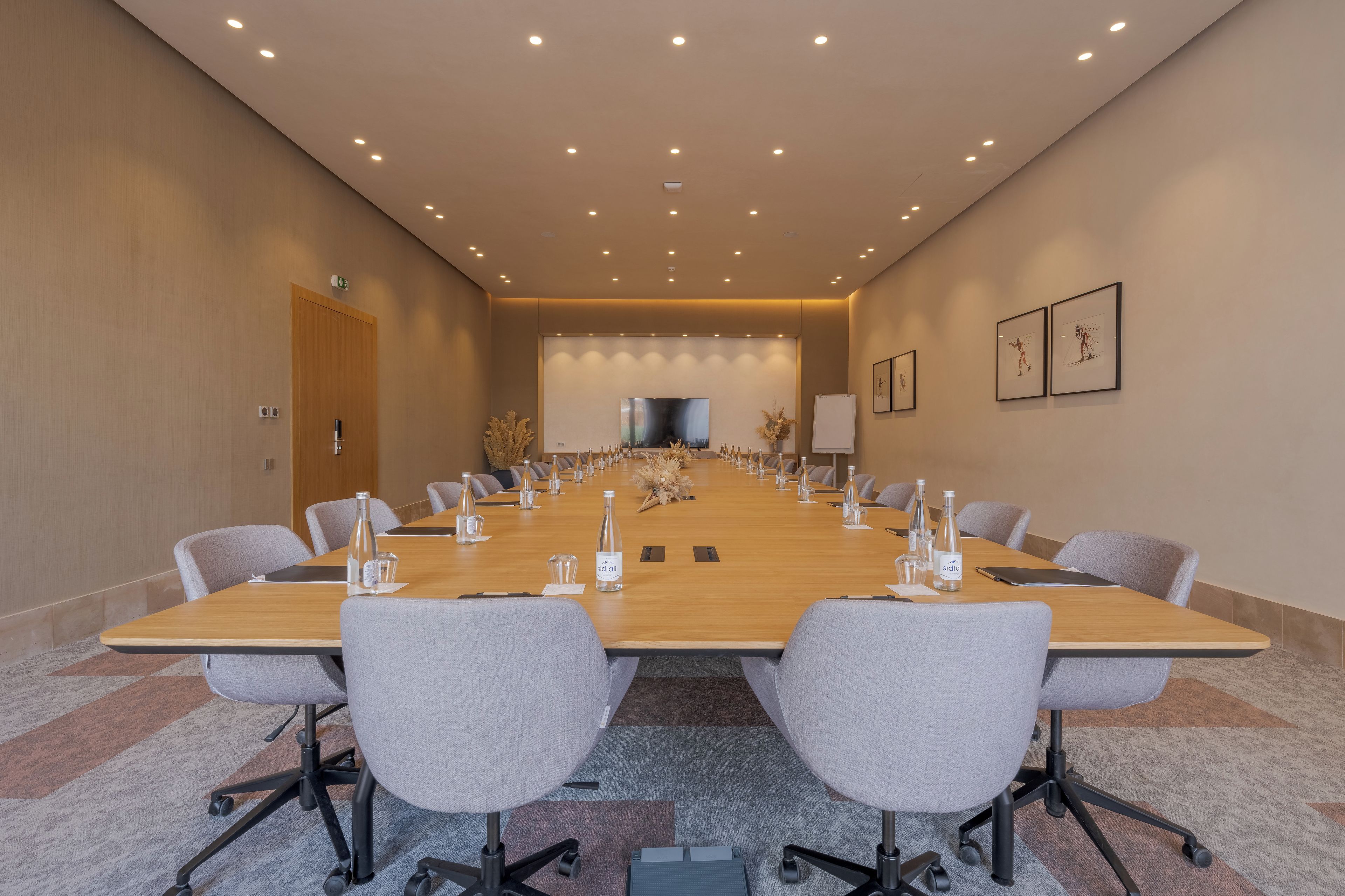 Meeting facility