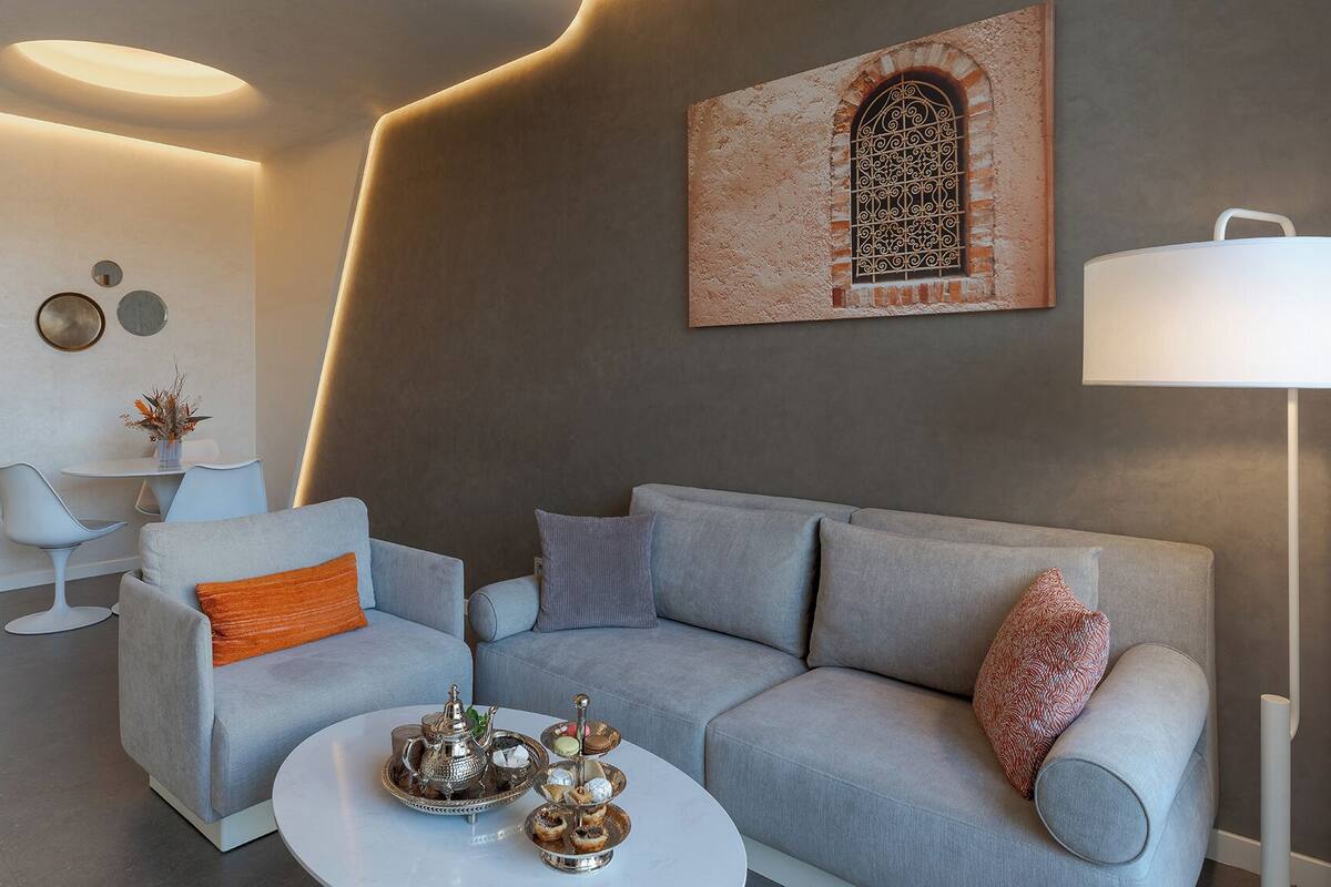 Double Room (CR7 Suite) | 1 bilik tidur, bar mini, meja, dihias secara berasingan 