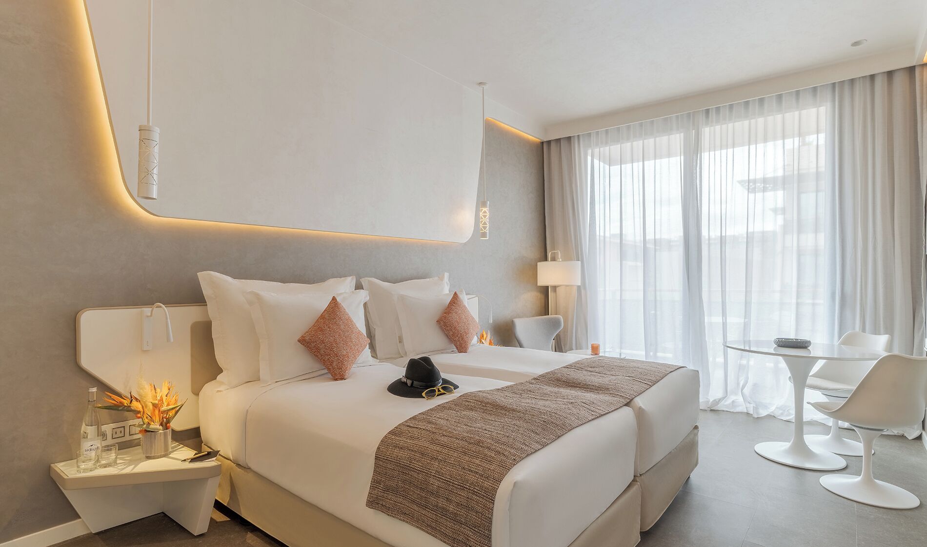 Chambre Double Supérieure, vue ville (CR7 Superior Avenue) | 1 chambre, minibar, décoration personnalisée, bureau