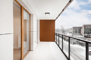 Interior - Apartment Szamocka Warsaw by Renters (Warsaw)