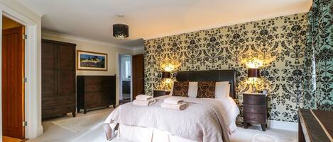 Cottage | Interior