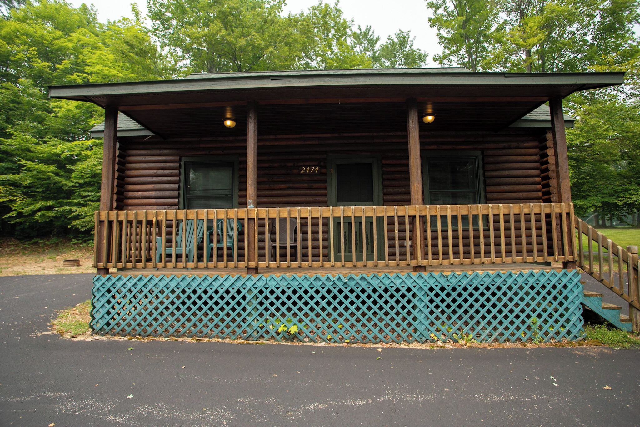 Cabin 2474 - Spacious Log Home inside Private Resort