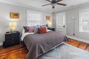 3 chambres, fer et planche à repasser, accès au Wi-Fi (inclus)