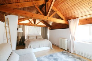 3 habitaciones, cuna de viaje, wifi y ropa de cama 
