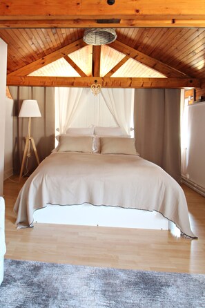 3 habitaciones, cuna de viaje, wifi y ropa de cama 