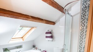 Badekar og hårføner