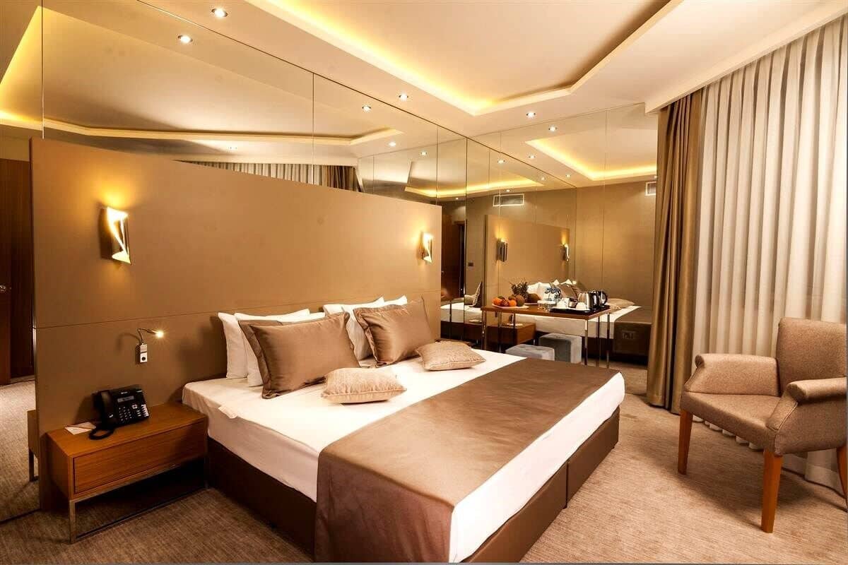 Superior Room | In-room safe, soundproofing, WiFi (free)