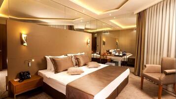 Superior Room | In-room safe, soundproofing, free WiFi