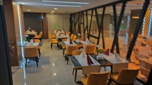 Breakfast area - MAJURA HOTEL BUSSINES (Izmir)