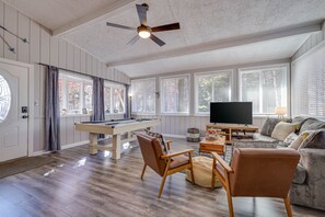 Smart TV, fireplace, books