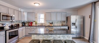 The Blue Heron - Visit Jim Thorpe & Wineries!