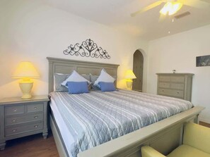 4 bedrooms, iron/ironing board, WiFi, bed sheets