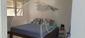 1 chambre, fer et planche à repasser, accès au Wi-Fi (inclus)