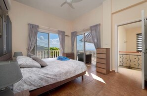 3 bedrooms, in-room safe, iron/ironing board, travel crib