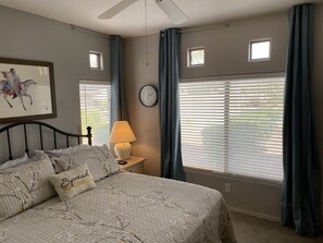 2 chambres, fer et planche à repasser, lit parapluie, Wi-Fi gratuit