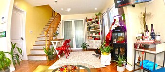 3 Br Apt Private, COZY 1 King Bed, 2 Queen Bed, PetPal