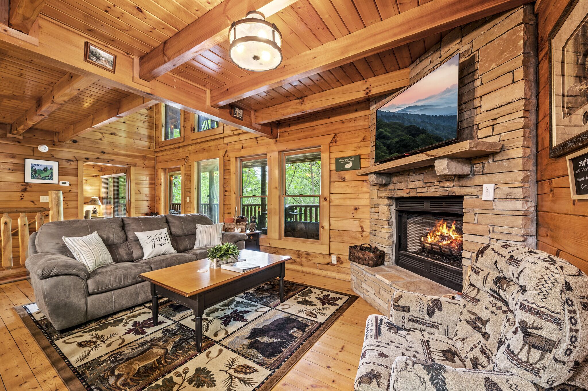 Smart-TV, peis, videospill og DVD-spiller