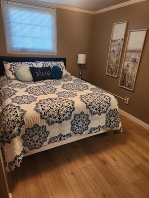 1 chambre, fer et planche à repasser, Wi-Fi gratuit, draps fournis