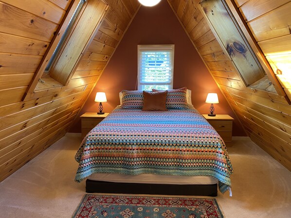 4 bedrooms, desk, iron/ironing board, travel cot