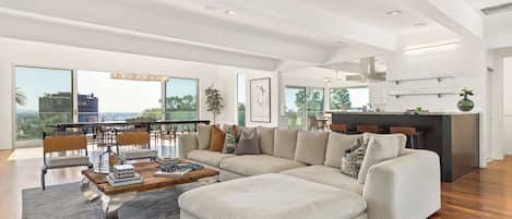 Smart TV, fireplace, offices