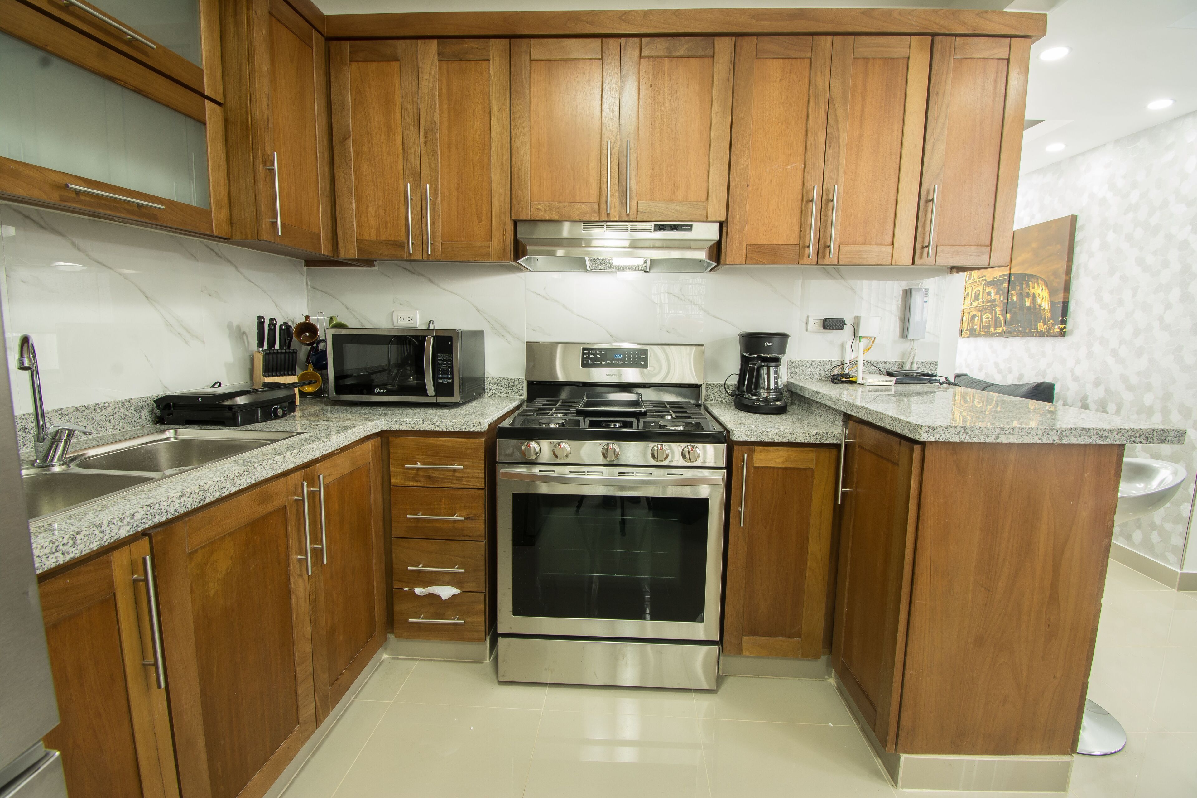 Fridge, oven, stovetop, toaster