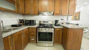 Fridge, oven, stovetop, toaster