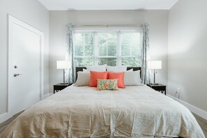 House (614 & 616 S. Converse St. Full Duplex) | 4 bedrooms, desk, cribs/infant beds, free WiFi - 614 & 616 S. Converse St. Full Duplex (Spartanburg)