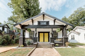 Maison (614 S. Converse St (Right Side)) | Extérieur