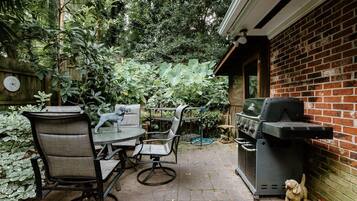 Condo (25 Knoxbury Terrace) | Ngoại thất