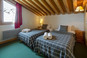 3 bedrooms, WiFi, bed sheets
