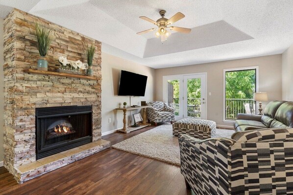 Smart TV, fireplace, DVD player