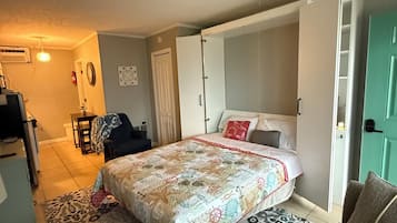 1 sovrum, strykjärn/strykbräda, gratis wi-fi och sängkläder