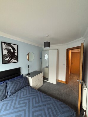 1 bedroom, iron/ironing board, WiFi, bed sheets - Stylish 1 bedroom apartment in Norwich city centre (Norwich)
