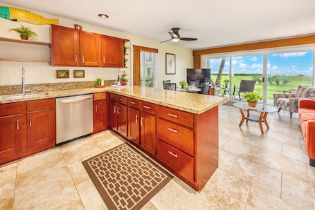 Fridge, microwave, oven, stovetop. Ocean Front, Ground Level 1 Bedroom with King, Sleeps 4, with Cold AC