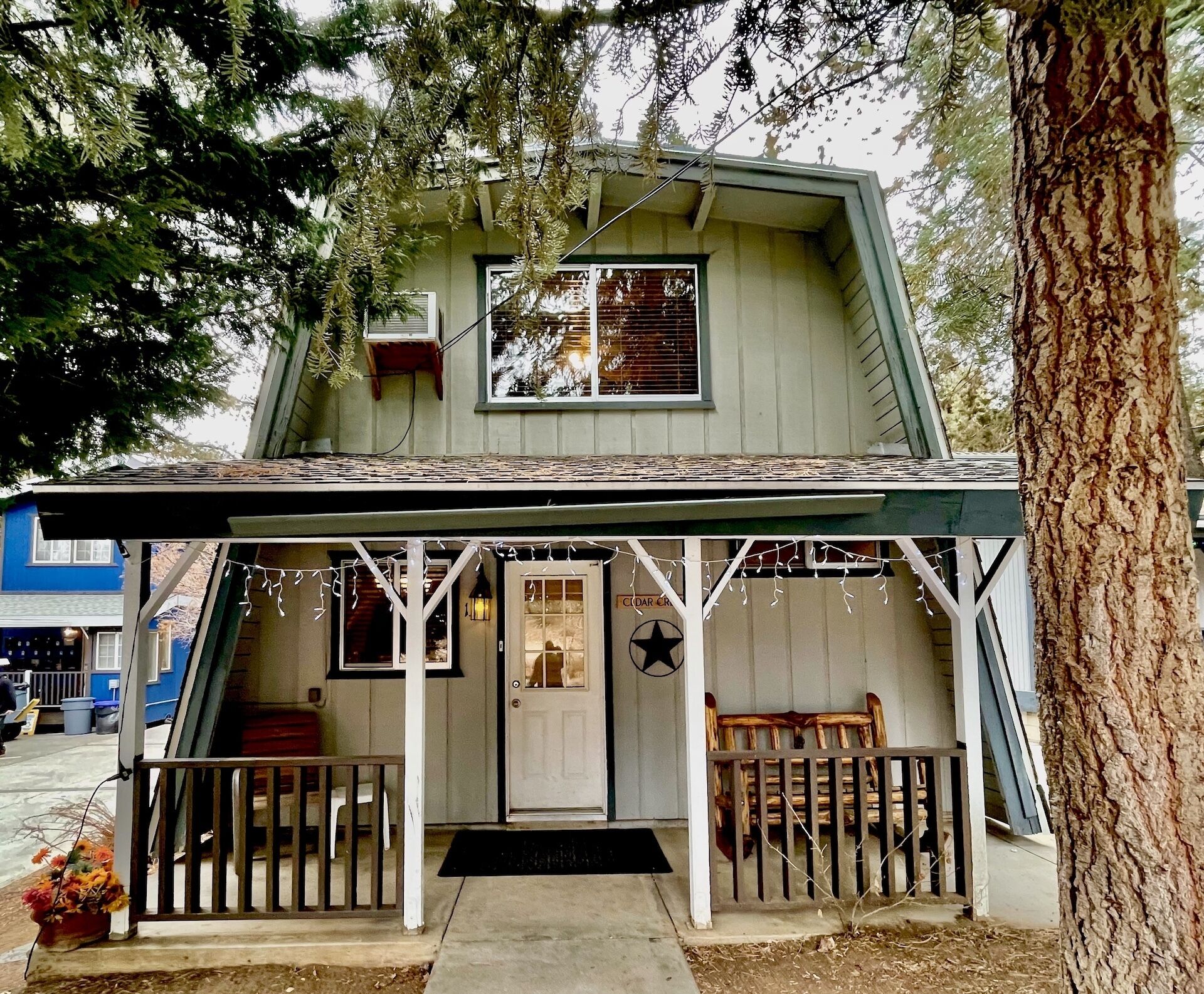Cedar Creek Vacation Home ~ 3 blocks from the Village