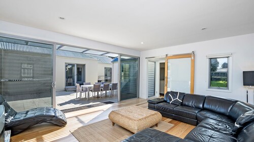 A beautiful combination of old and news in this 4 bedroom cottage