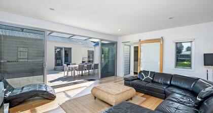 A beautiful combination of old and news in this 4 bedroom cottage