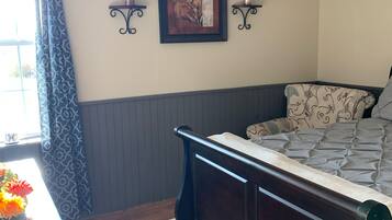 2 bedrooms, Internet, bed sheets