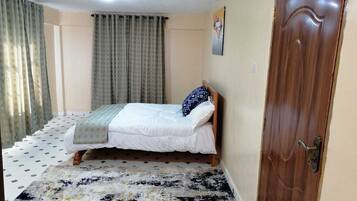 1 habitación, wifi y ropa de cama