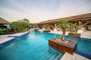 Pool - 4-6 guests, 5 Beds / 2.5 Baths • Private Villa / Beachfront Pool & Club (Las Escobas del Venado)