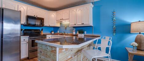 Fridge, microwave, oven, stovetop