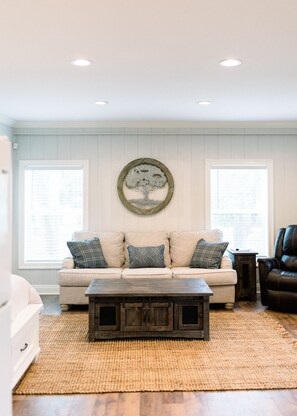 Smart TV, fireplace, offices