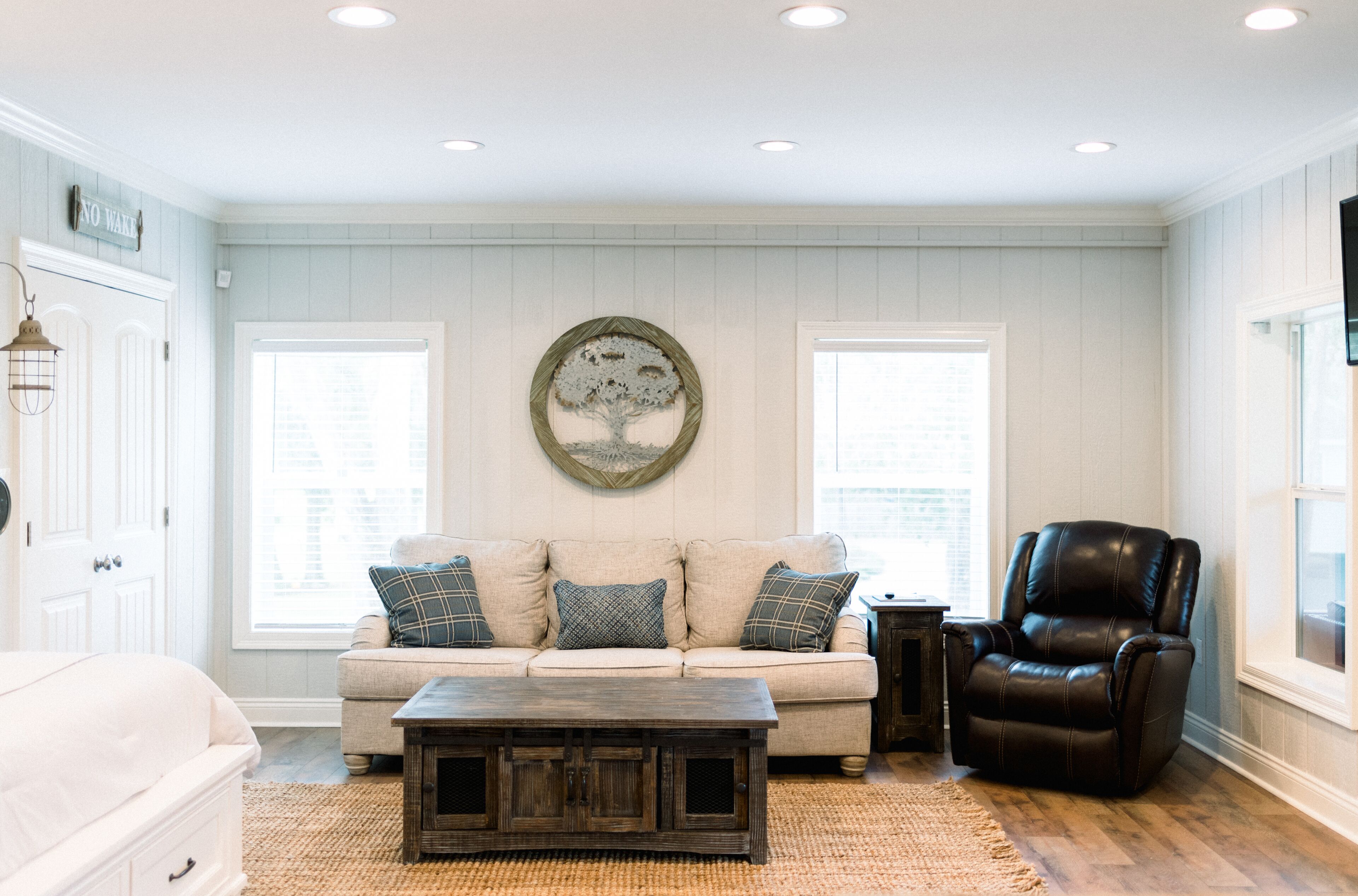 Bureau, Wi-Fi gratuit, draps fournis