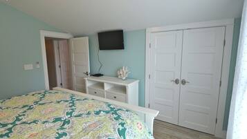 2 Schlafzimmer, Reisekinderbett, kostenloses WLAN, BettwÀsche