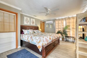 3 bedrooms, iron/ironing board, travel cot, free WiFi