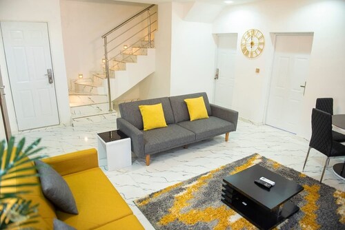 Luxury 3 Bedroom Apartment With Wifi