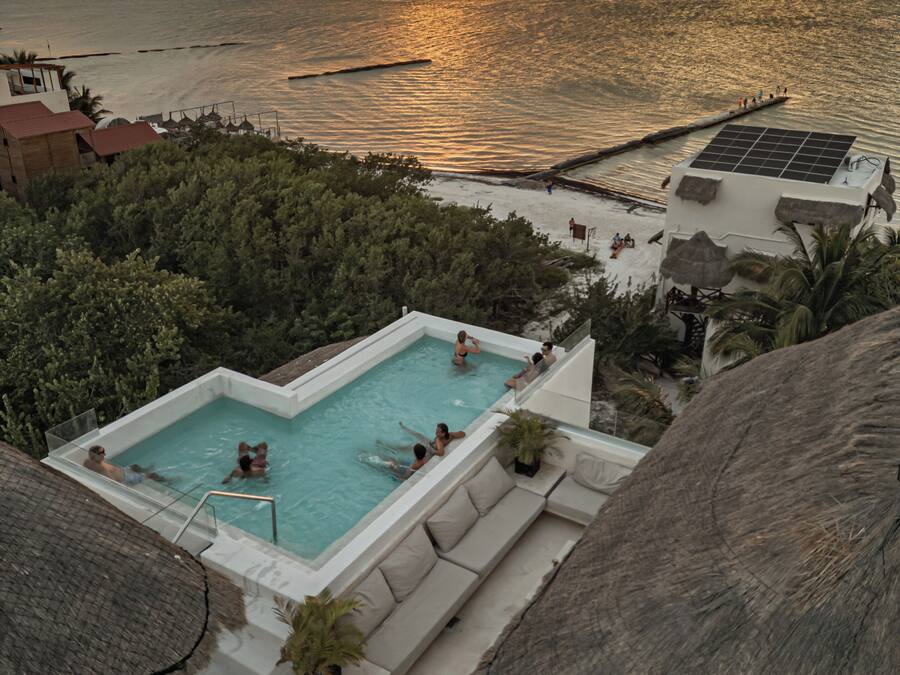 Outdoor pool, open 8:00 AM to 9:00 PM, pool loungers