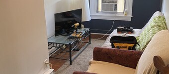 Apt near Temple, St. Christ, Jean, Abington 